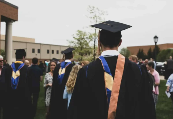 2024-review-graduation-unsplash